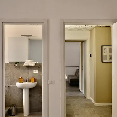 La Casa Di Cloe Специя