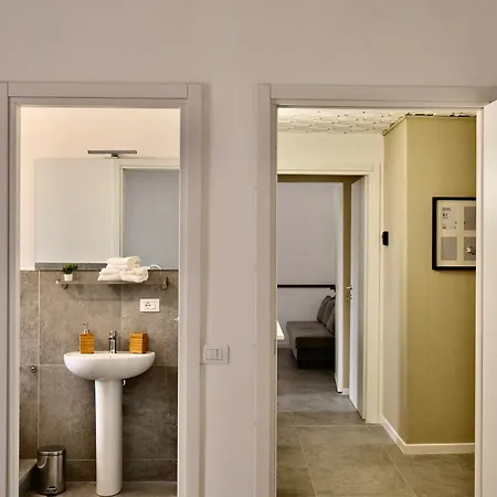 La Casa Di Cloe Специя