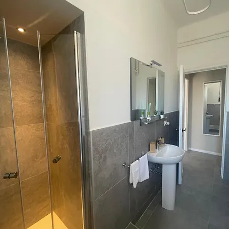 La Casa Di Cloe Специя